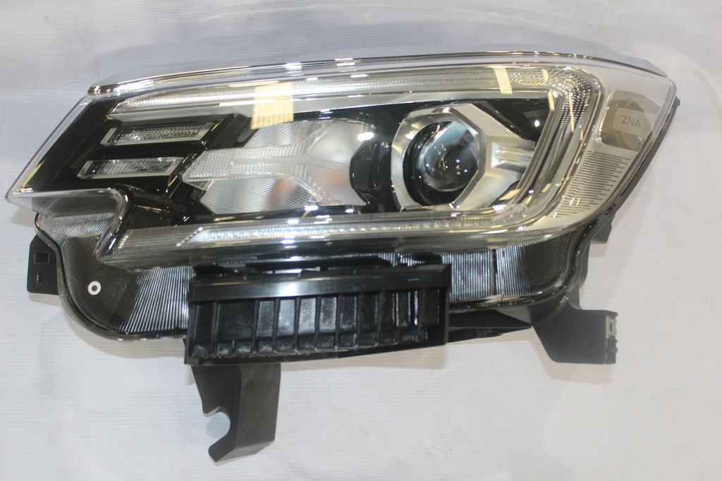 Farol delantero izquierdo sin led